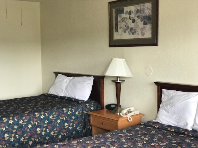 More Photos Of 930 White Horse Pike, Absecon Hotel For Sale