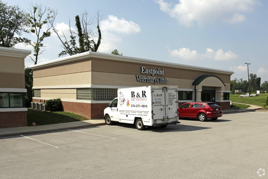 More Photos Of 13300 Magisterial Dr, Louisville Veterinarian Kennel For Sale