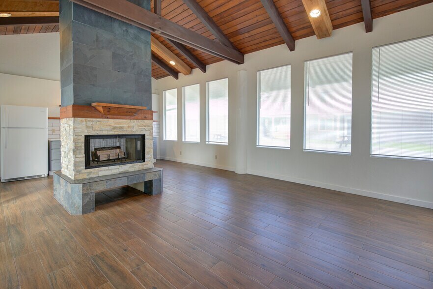 More Photos Of 1031 Discovery Ave SE, Ocean Shores Apartments For Sale