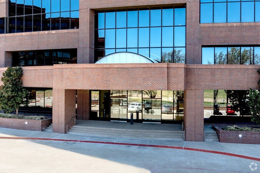 More Photos Of 2221 Lakeside Blvd, Richardson Office For Sale