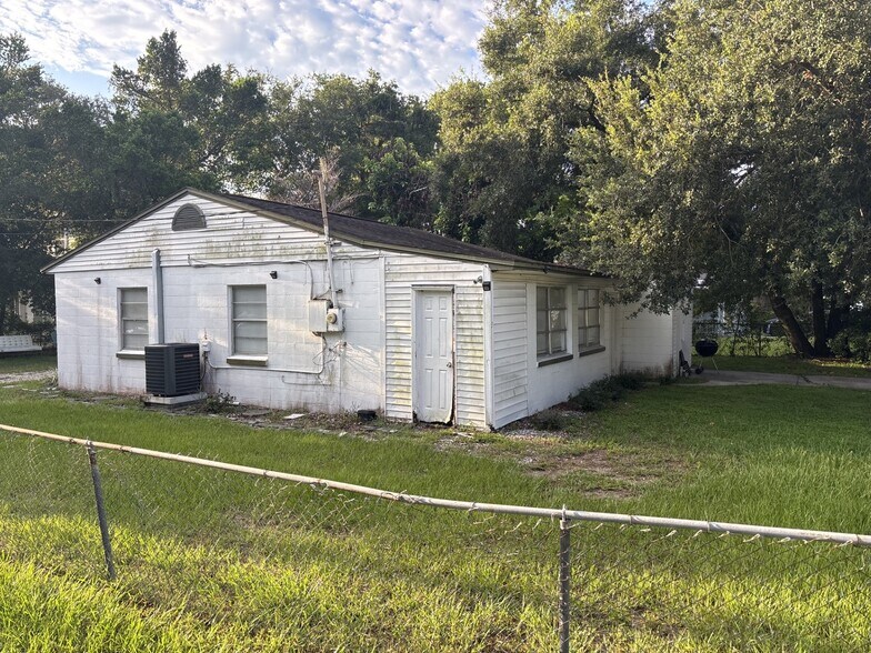 Primary Photo Of 19 N Primrose Dr, Orlando Office For Sale