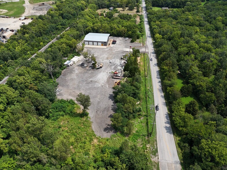 More Photos Of 955 SE AA Hwy, Blue Springs Industrial For Lease
