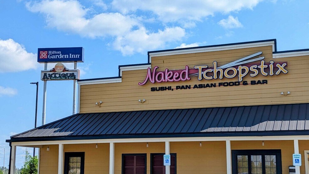 More Photos Of 8607 Us Highway 24 W, Fort Wayne Restaurant For Sale