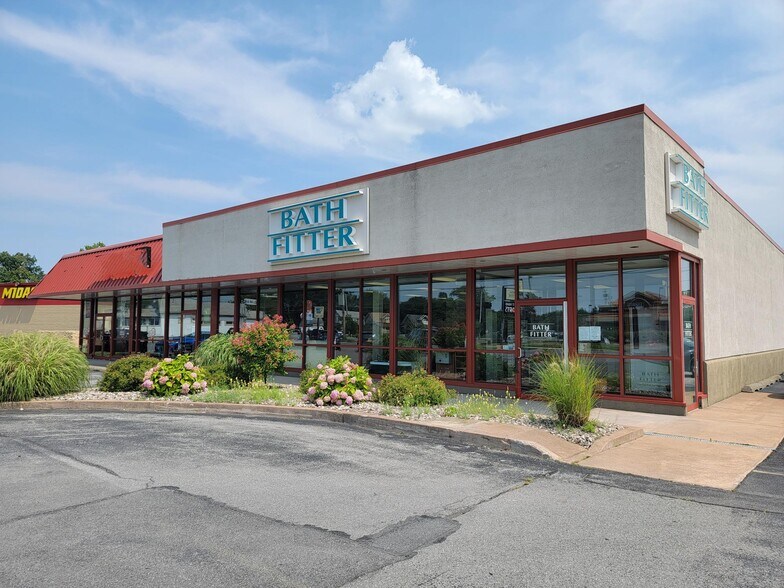 Primary Photo Of 3910 Brewerton Rd, North Syracuse Freestanding For Lease