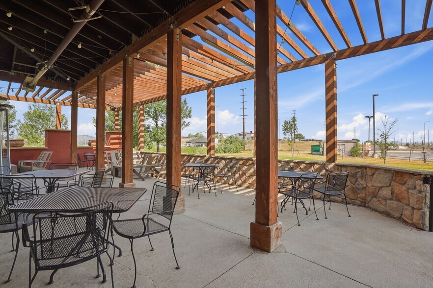 More Photos Of 1331 E North St, Rapid City Restaurant For Sale