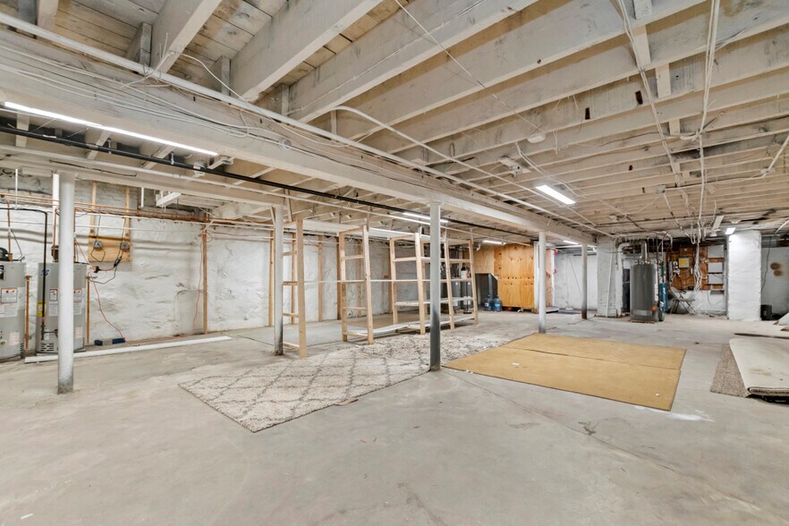 More Photos Of 236-242 Main St, Malden Storefront Retail Residential For Lease