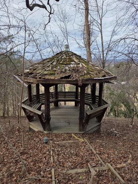 More Photos Of 934 Commander Dr, Roanoke Specialty For Sale