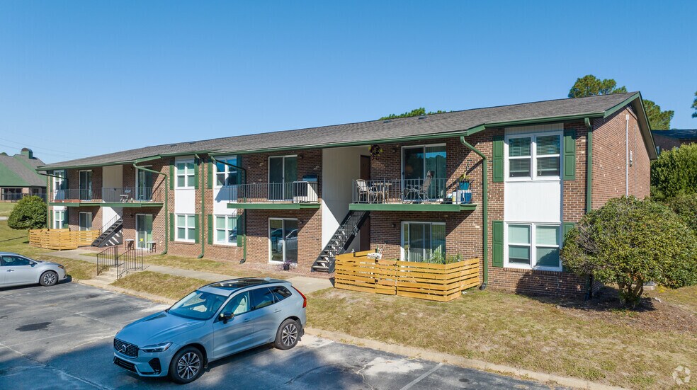 More Photos Of 29 Briar Cir, Fayetteville Apartments For Sale