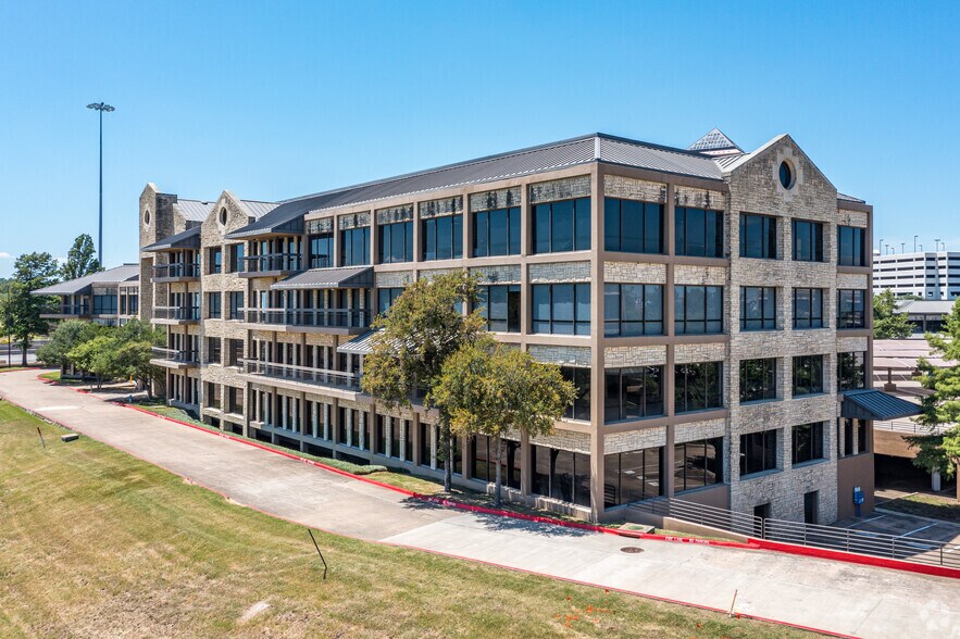 More Photos Of 5020 Riverside, Irving Unknown For Lease