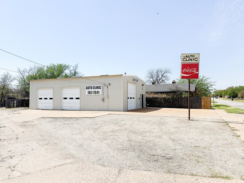 More Photos Of 2609 10th St, Wichita Falls Light Manufacturing For Sale