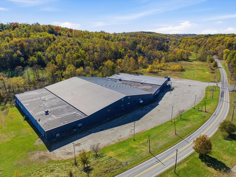 More Photos Of 5001 W Crawford Ave, Connellsville Warehouse For Sale