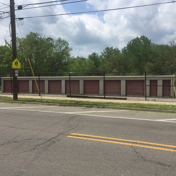 More Photos Of 1205 E State Blvd, Fort Wayne Flex For Sale