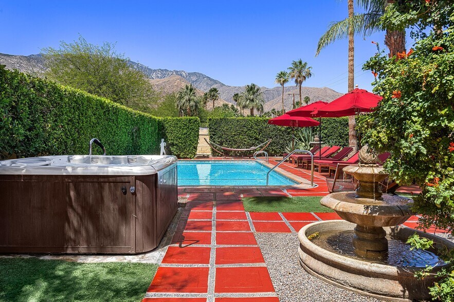 More Photos Of 520 Chuckwalla Rd, Palm Springs Apartments For Sale