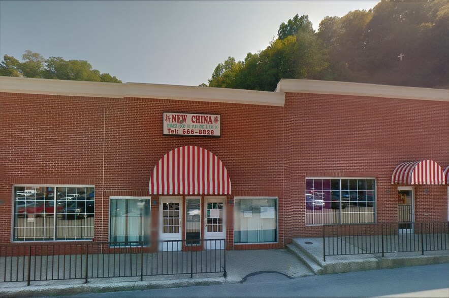 More Photos Of 1589 KY Hwy 15 S, Jackson Unknown For Lease