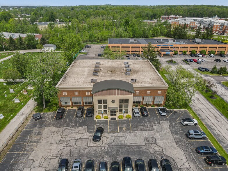 More Photos Of 32875 Solon Rd, Solon Medical For Lease