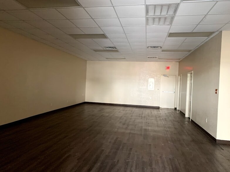 More Photos Of 202 E Veterans Memorial Blvd, Killeen Unknown For Lease