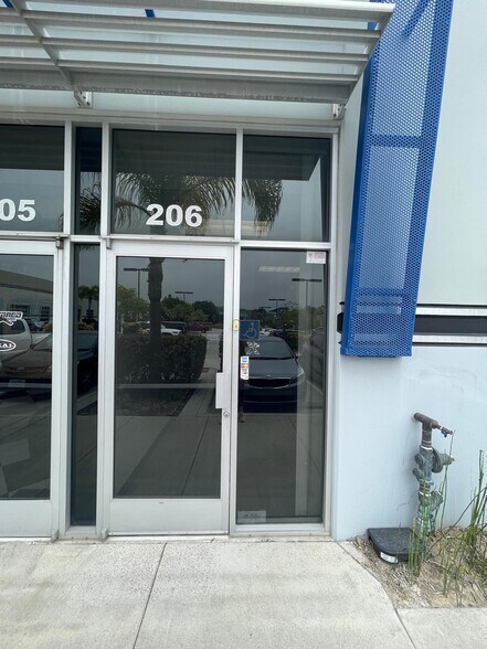 More Photos Of 861 Harold Pl, Chula Vista Research And Development For Sale