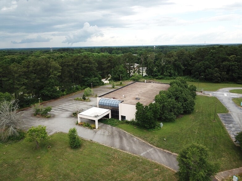 More Photos Of 60 Hospital, Newnan Office For Sale