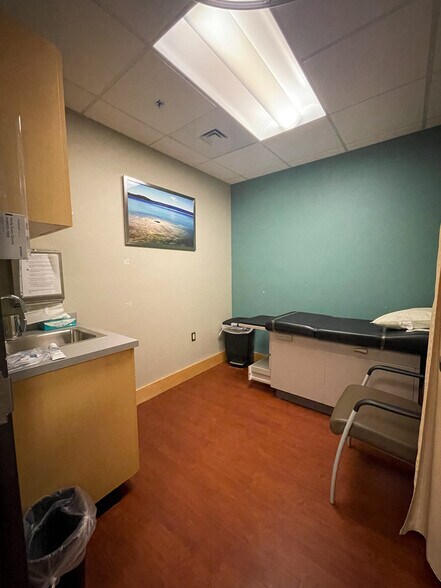 More Photos Of 1 Hospital Dr, Asheville Medical For Lease