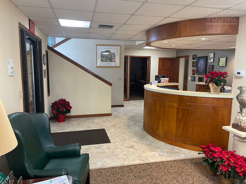 More Photos Of 2315 Curry Ford Rd, Orlando Office For Lease