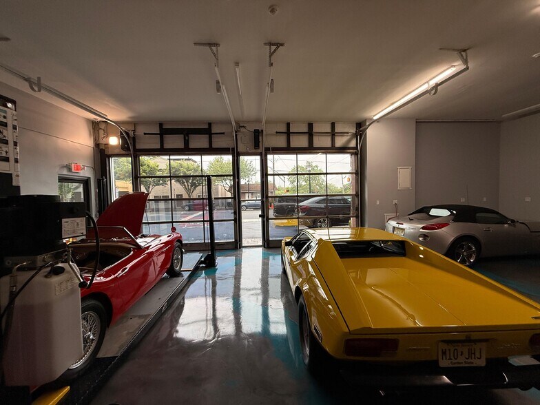 More Photos Of 821 Kinderkamack Rd, River Edge Auto Repair For Sale