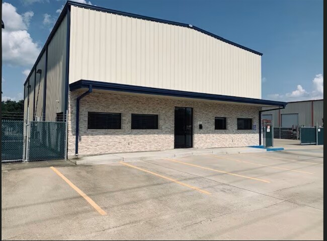 Primary Photo Of 905 S 14th St, La Porte Industrial For Lease