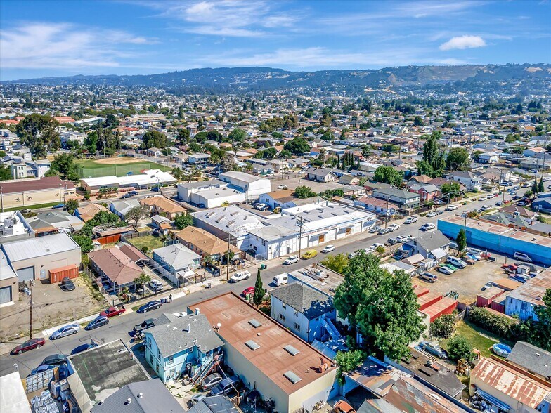More Photos Of 954 86th Ave, Oakland Manufacturing For Sale