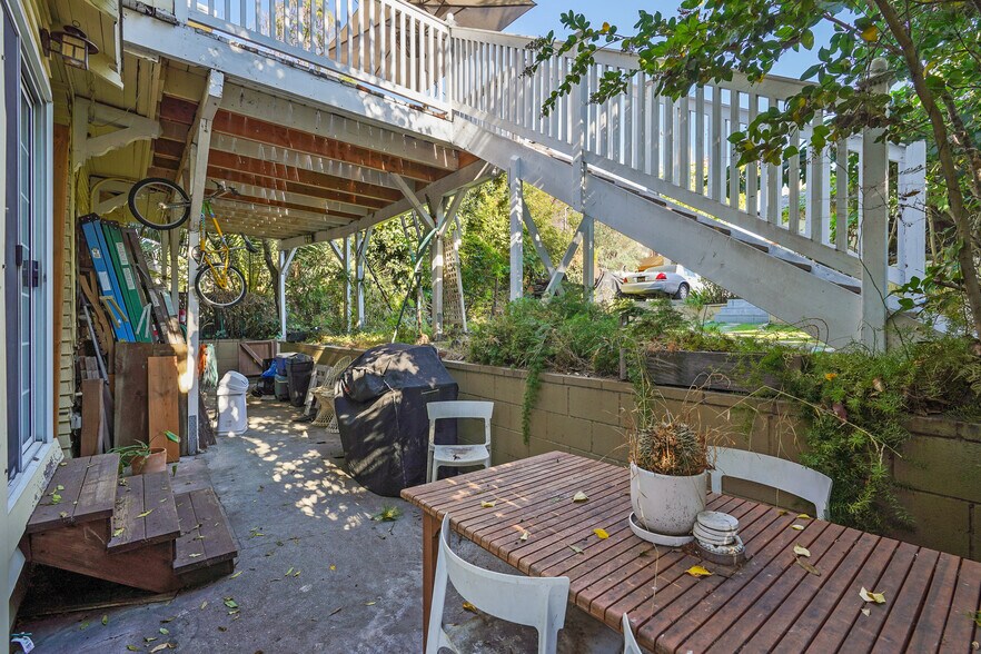 More Photos Of 656 Parkman Ave, Los Angeles Apartments For Sale