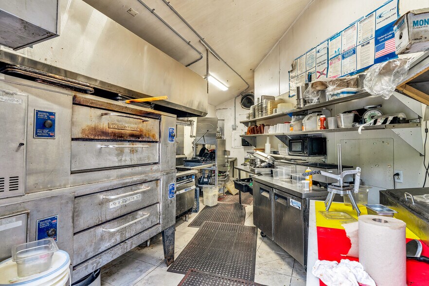 More Photos Of 27340 Overseas Hwy, Ramrod Key Hotel For Sale