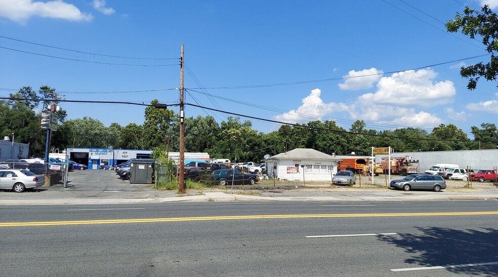 More Photos Of 2440 Chillum Rd, Hyattsville Auto Repair For Sale