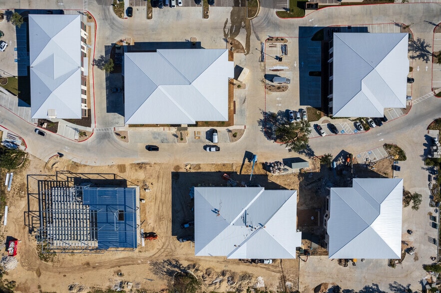 More Photos Of 7710 N FM 620 Rd, Austin Medical For Sale