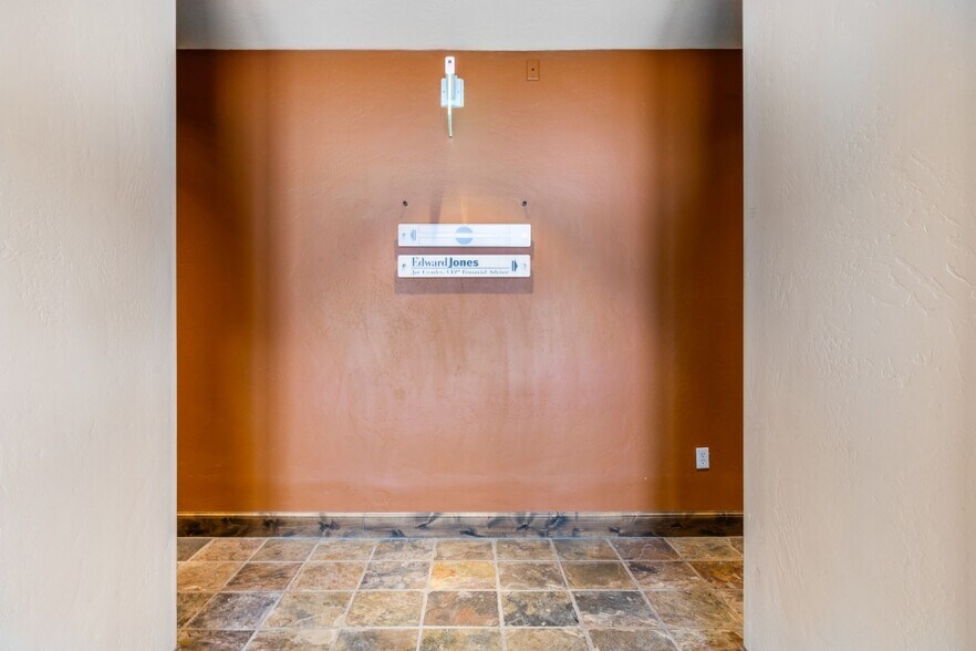 More Photos Of 1920 Prospector Ave, Park City Office For Sale