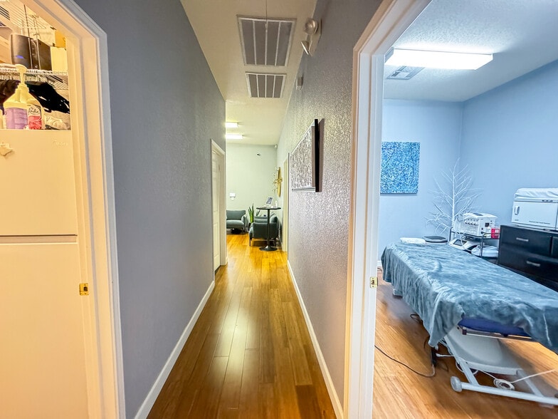 More Photos Of 600 Round Rock West, Round Rock Office For Lease