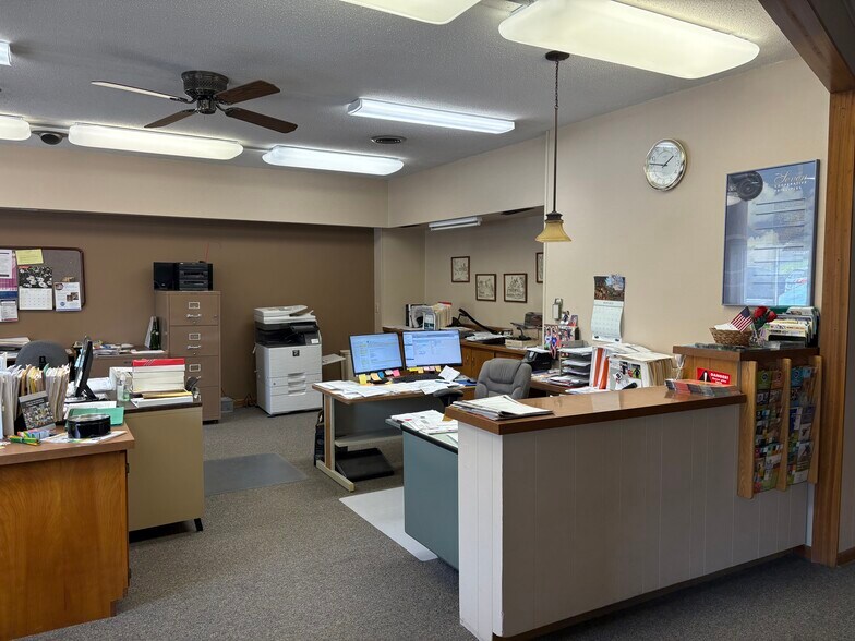 More Photos Of 415 Broad Ave, Stanton Industrial For Sale