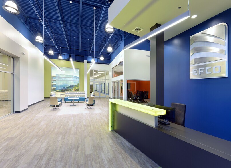 More Photos Of 807-819 E Hwy 60, Monett General Retail For Sale