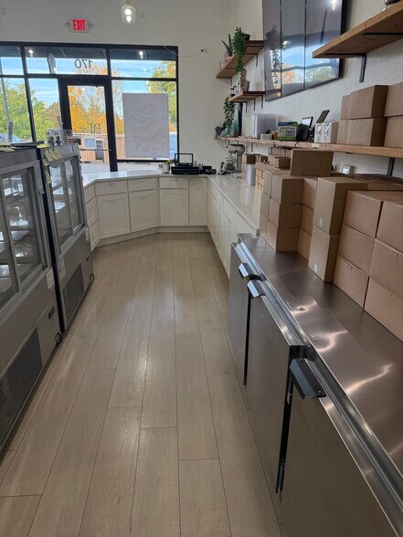 More Photos Of 13203 SE 172nd Ave, Happy Valley General Retail For Lease
