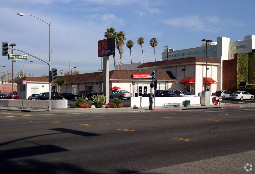 More Photos Of 10011 Washington Blvd, Culver City Bank For Lease