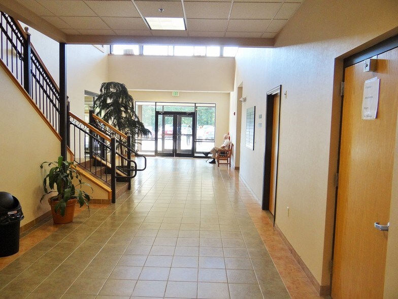 More Photos Of 41 Sanderson Rd, Smithfield Medical For Sale