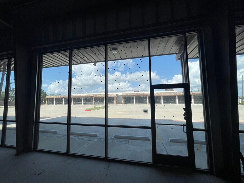 More Photos Of 16332 FM 529, Houston Unknown For Lease