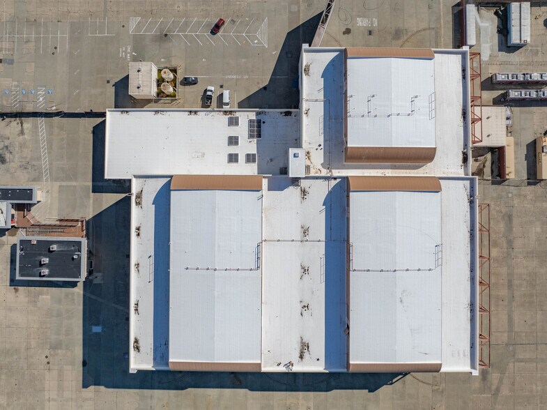 More Photos Of 2301 Monarch St, Alameda Warehouse For Lease