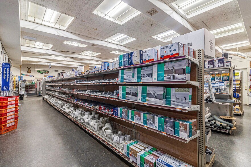 More Photos Of 625 Ocoee St, Copperhill Freestanding For Sale