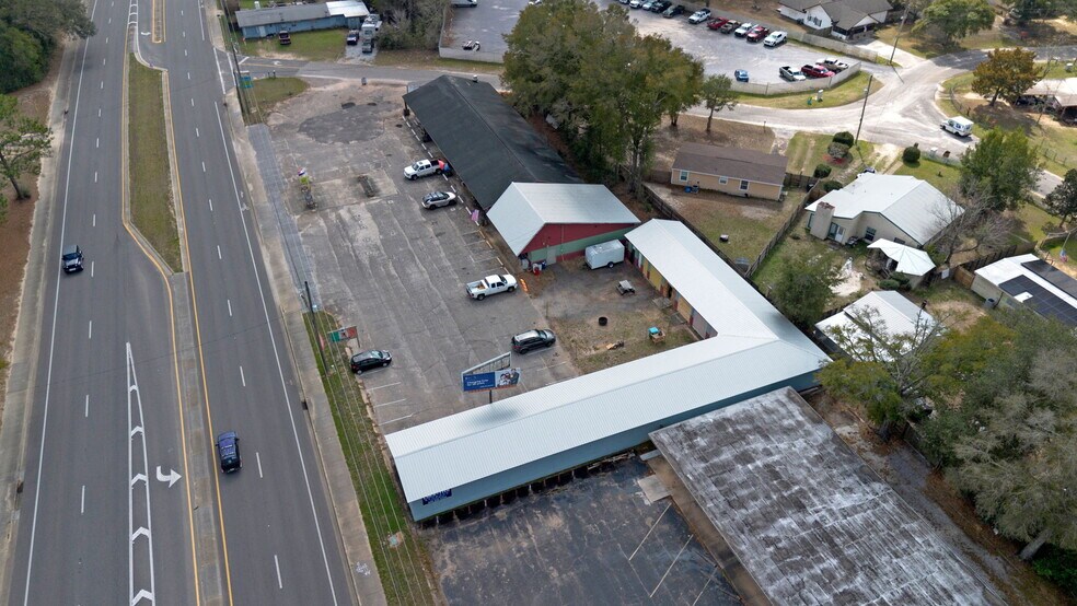 More Photos Of 6173 Stewart St, Milton General Retail For Sale