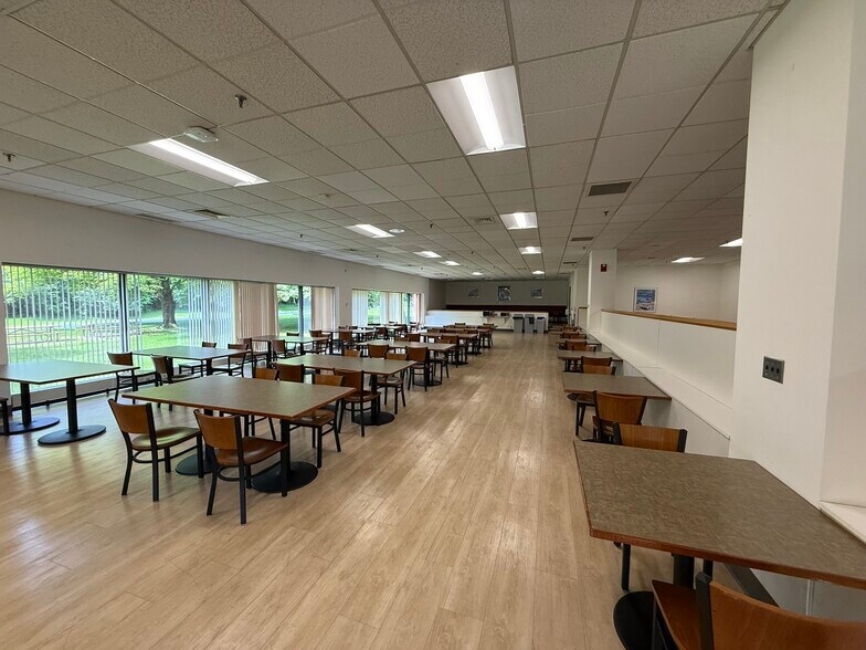 More Photos Of 95 Amaral St, Riverside Office For Sale