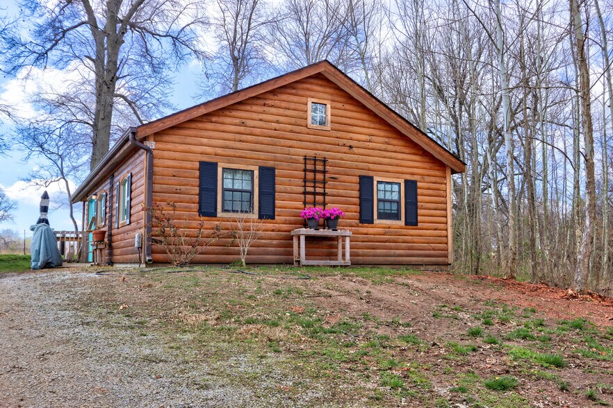 More Photos Of 27210 S Highway 125, Afton Apartments For Sale