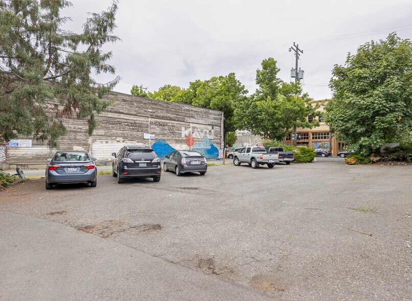 More Photos Of , Seattle Unknown For Sale