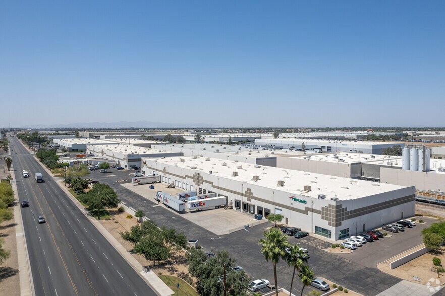 More Photos Of 4550 W Van Buren St, Phoenix Warehouse For Lease