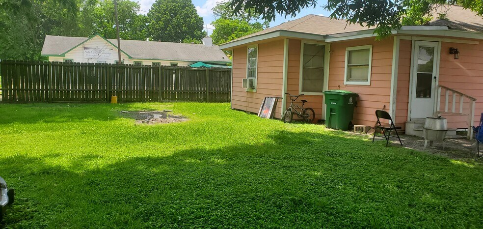More Photos Of 404 E 37th St, Houston Land For Sale