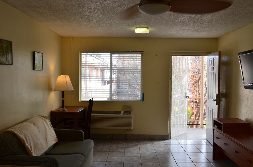 More Photos Of 2160 W Picacho Ave, Las Cruces Hotel For Sale