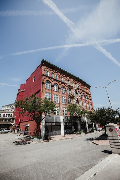 More Photos Of 74 Hammond St, Bangor Medical For Sale