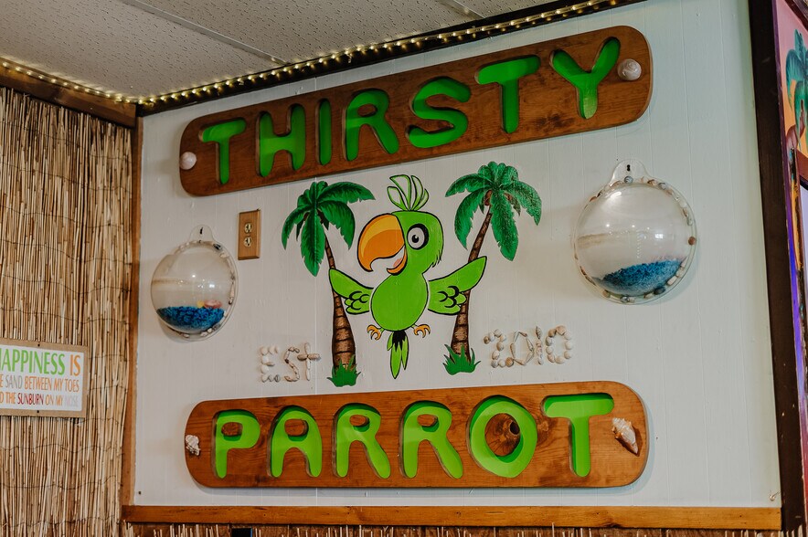 More Photos Of 706 S Washington St, Circleville Bar For Sale